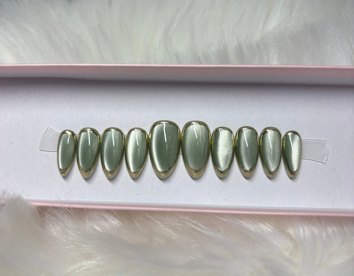 green cat eye velvet gold chrome outline glitter sparkles press-on nails by Polished by Maddie