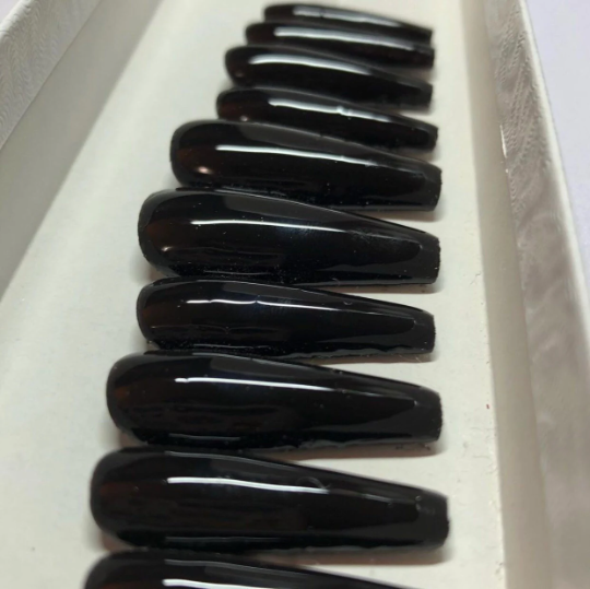 black press-on nails by Polished by Maddie